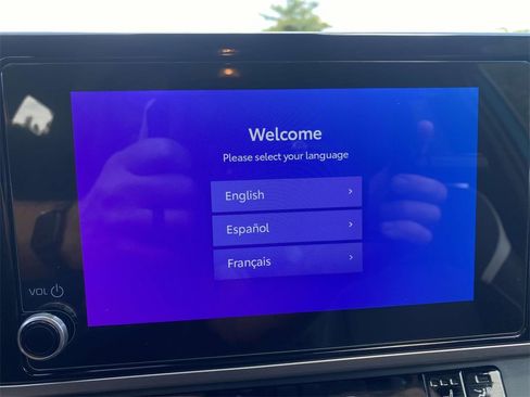 Used 2025 Toyota Camry SE w/ Convenience Package image 20