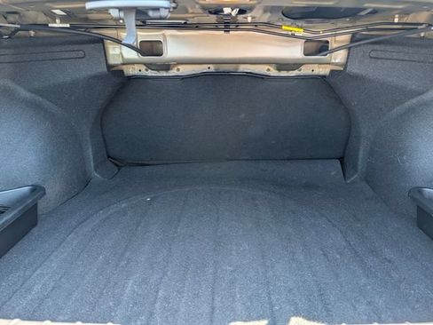 Used 2023 Hyundai Elantra SEL w/ Convenience Package FWD image 12