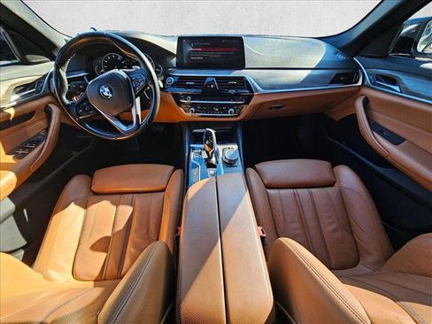 Used 2019 BMW 530i w/ Convenience Package image 13