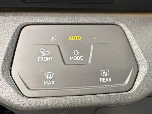 Used 2024 Volkswagen ID.4 S image 15