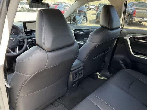 Used 2025 Toyota RAV4 XLE Premium image 16