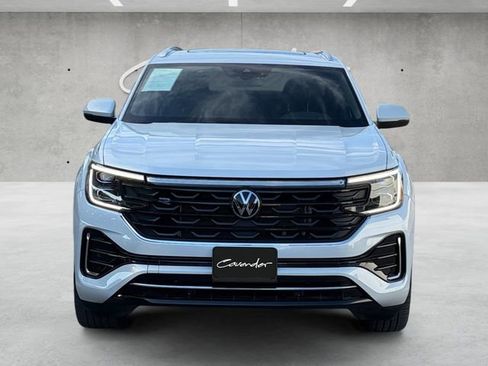 Used 2024 Volkswagen Atlas Cross Sport SEL R-Line AWD/4WD image 18