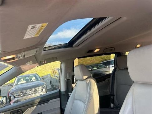 Used 2024 Honda Odyssey EX-L image 29