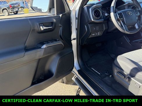 Used 2020 Toyota Tacoma TRD Sport image 17
