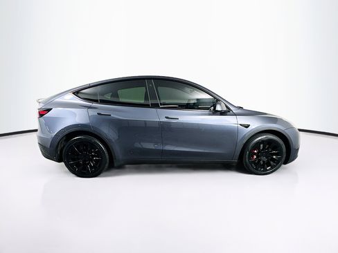 Used 2023 Tesla Model Y Long Range AWD/4WD image 10