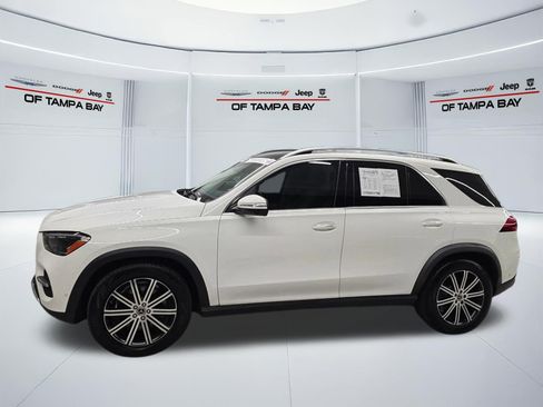 Used 2024 Mercedes-Benz GLE 450 4MATIC image 3