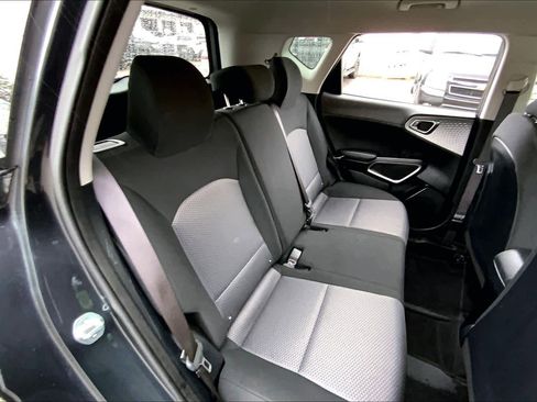 Used 2024 Kia Soul LX w/ Option Group 015 image 17