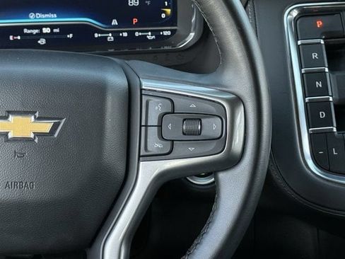 Certified 2024 Chevrolet Suburban LT RWD image 16