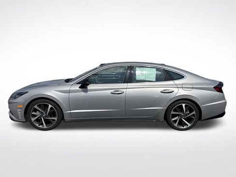 Used 2023 Hyundai Sonata SEL Plus FWD image 2