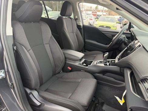 Used 2025 Subaru Outback Premium image 18