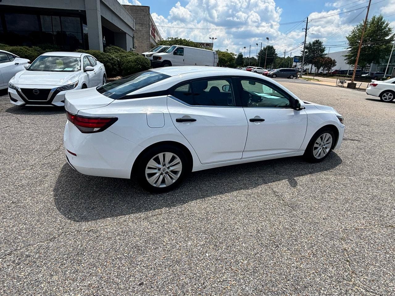 Used 2024 Nissan Sentra S FWD image 38