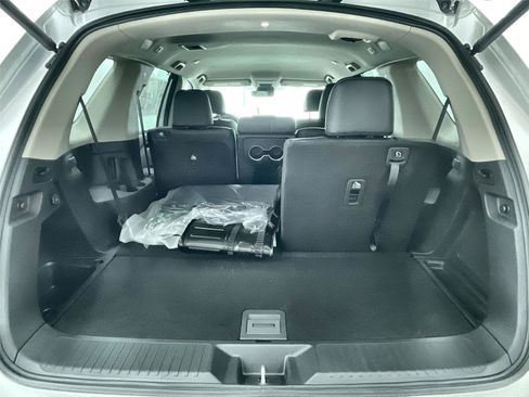 New 2025 Honda Pilot EX-L image 32