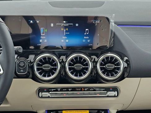 New 2026 Mercedes-Benz GLA 250 4MATIC image 36