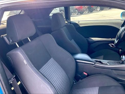 Used 2023 Dodge Challenger GT RWD image 7