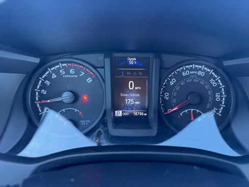 Used 2022 Toyota Tacoma SR image 13