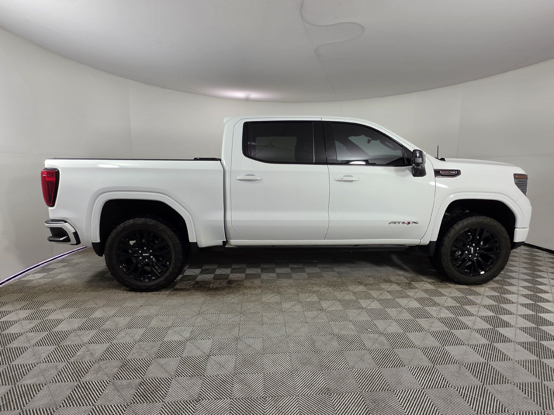 Used 2022 GMC Sierra 1500 AT4X AWD/4WD image 44