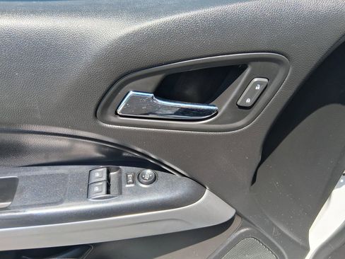 Used 2020 Chevrolet Colorado LT w/ Safety Package image 11