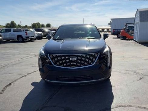 Used 2023 Cadillac XT4 Premium Luxury w/ Cold Weather Package AWD/4WD image 3