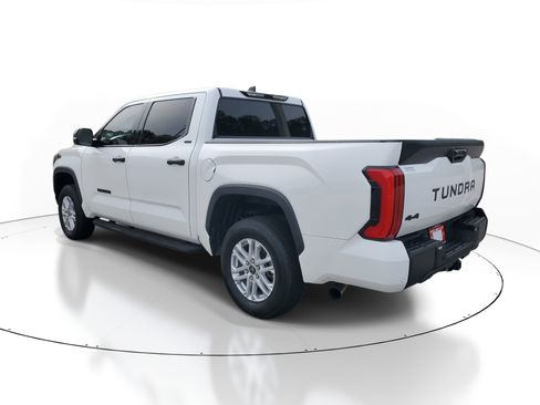 Used 2023 Toyota Tundra SR5 w/ SR5 Convenience Package image 4