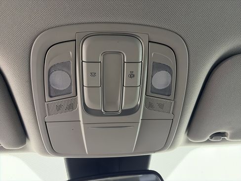 Used 2019 Hyundai Santa Fe SEL image 30