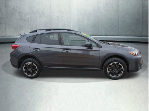 Used 2022 Subaru Crosstrek 2.0i Premium image 7