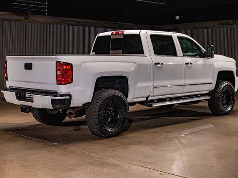 Used 2017 Chevrolet Silverado 3500 LTZ w/ Duramax Plus Package AWD/4WD image 10
