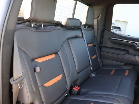 Used 2023 GMC Sierra 1500 AT4 w/ AT4 Premium Package AWD/4WD image 15