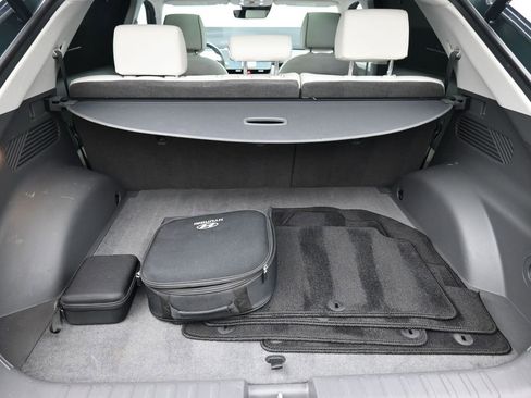 Used 2022 Hyundai Ioniq 5 Limited image 13