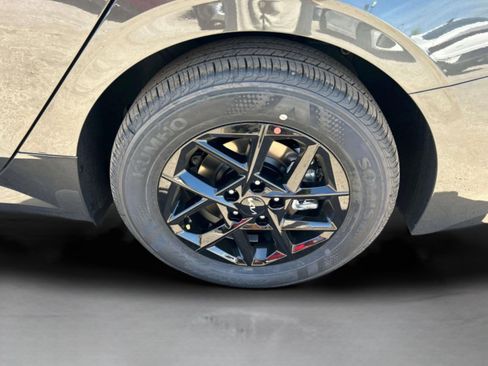 New 2026 Kia K5 LXS image 12