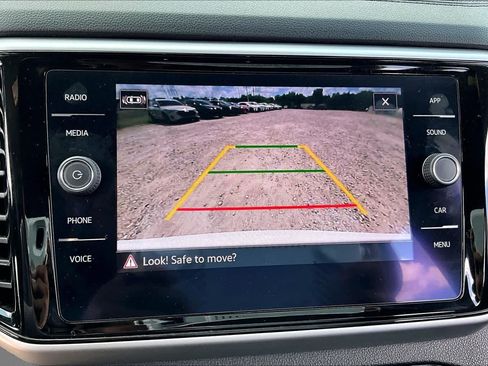 Used 2022 Volkswagen Atlas Cross Sport SE FWD image 25