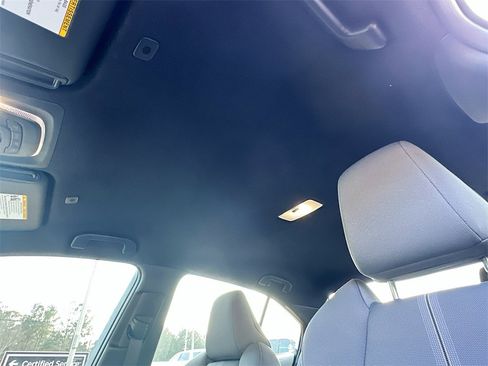 Used 2024 Toyota Corolla SE image 11