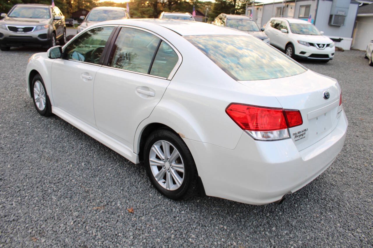 Used 2011 Subaru Legacy 2.5i Premium AWD/4WD image 9