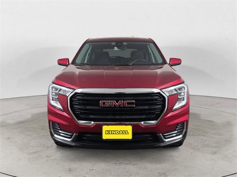 Used 2023 GMC Terrain SLE image 8