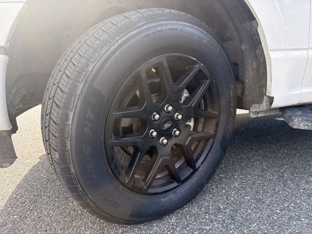 Used 2025 Ford F150 STX w/ STX Black Appearance Package AWD/4WD image 4