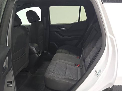 Used 2026 Chevrolet Equinox LT FWD image 12