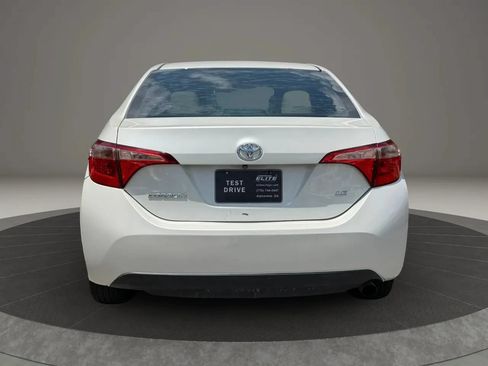 Used 2017 Toyota Corolla LE FWD image 5