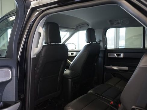 Used 2023 Ford Explorer XLT w/ Equipment Group 202A image 29