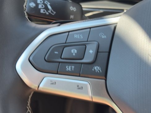 Used 2026 Volkswagen Atlas SE AWD/4WD image 15