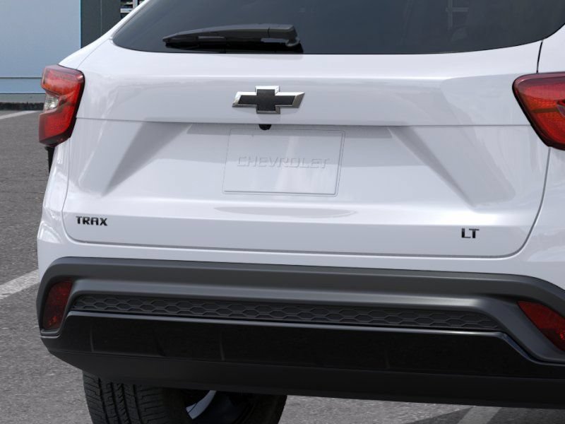 New 2026 Chevrolet Trax LT w/ Midnight Edition FWD image 14