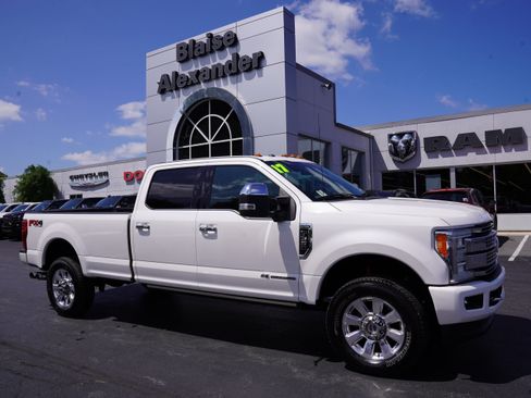 Used 2017 Ford F350 Platinum w/ Platinum Ultimate Package AWD/4WD image 1