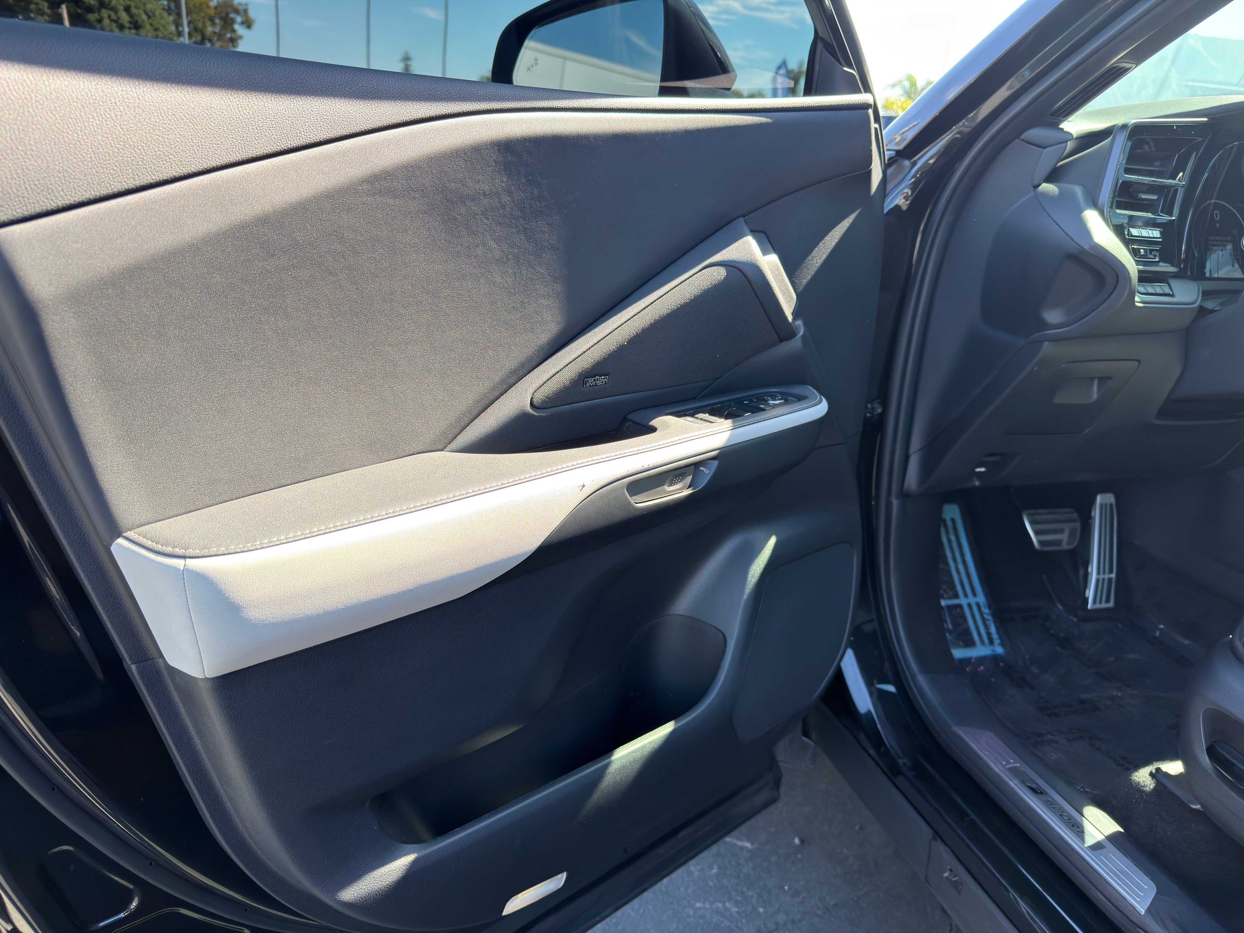 Used 2025 Lexus TX 500h AWD w/ Technology Package image 26