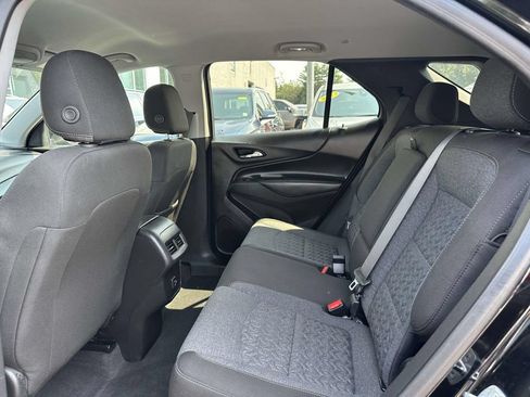 Used 2023 Chevrolet Equinox LT AWD/4WD image 9
