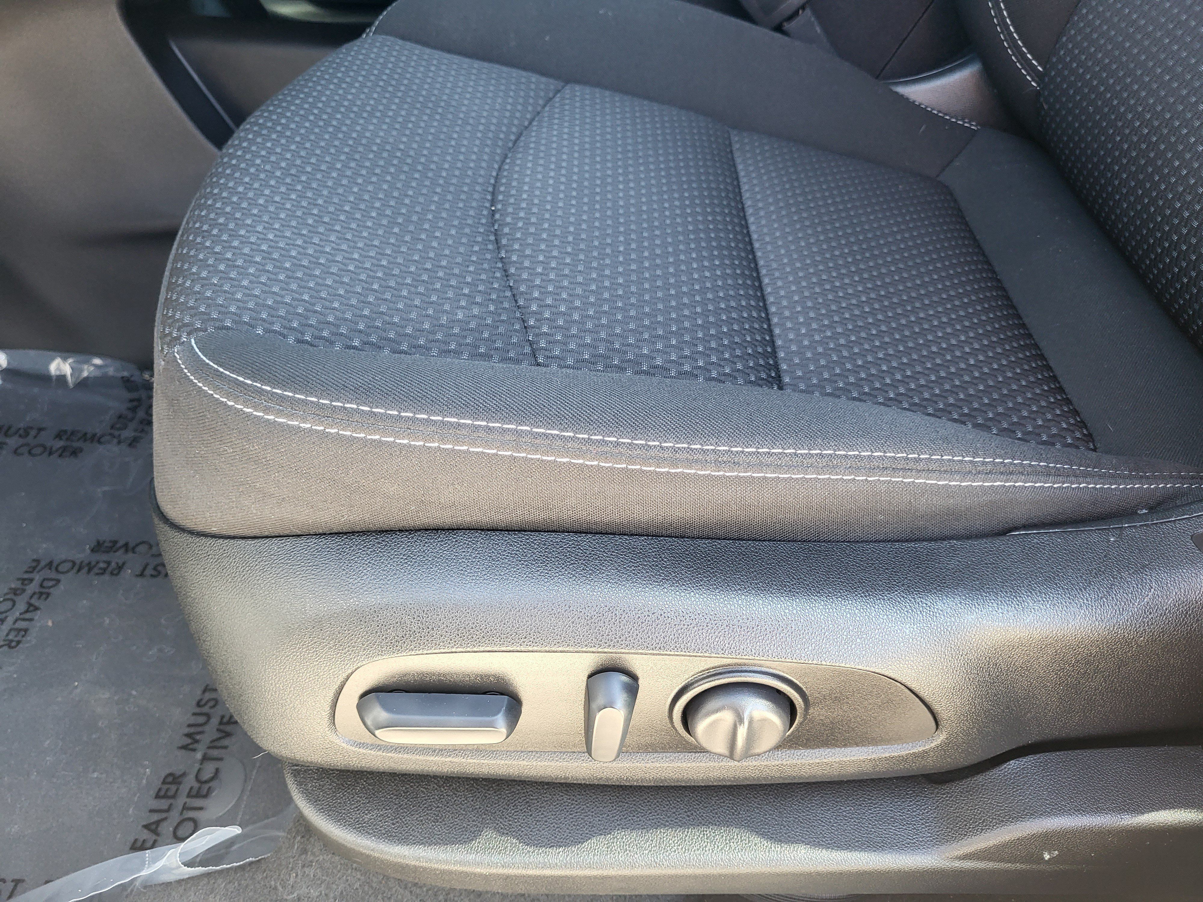 Used 2024 GMC Terrain SLE w/ Driver Convenience Package AWD/4WD image 12