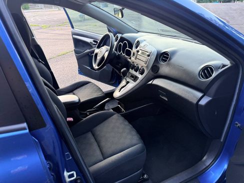 Used 2009 Toyota Matrix FWD image 14