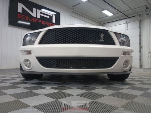 Used 2007 Ford Mustang Shelby GT500 RWD image 16