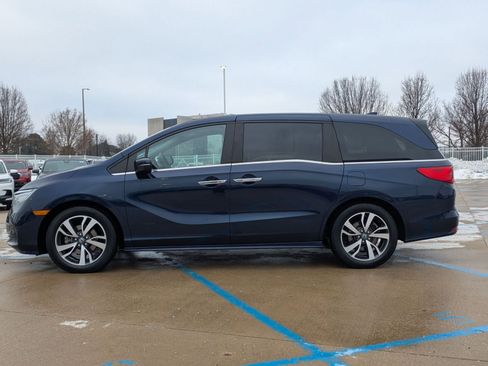 Certified 2024 Honda Odyssey Touring image 9