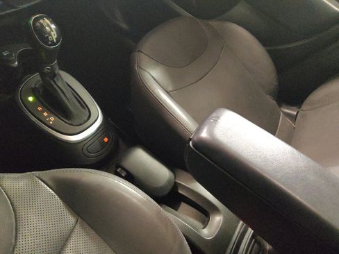 Used 2017 FIAT 500L Lounge w/ Dual-Pane Sunroof Package image 26