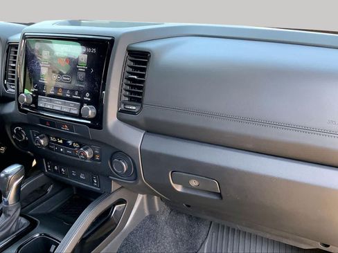 Used 2022 Nissan Frontier PRO-4X w/ Pro-4X Premium Package AWD/4WD image 18