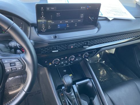 Certified 2025 Honda Accord EX-L image 19