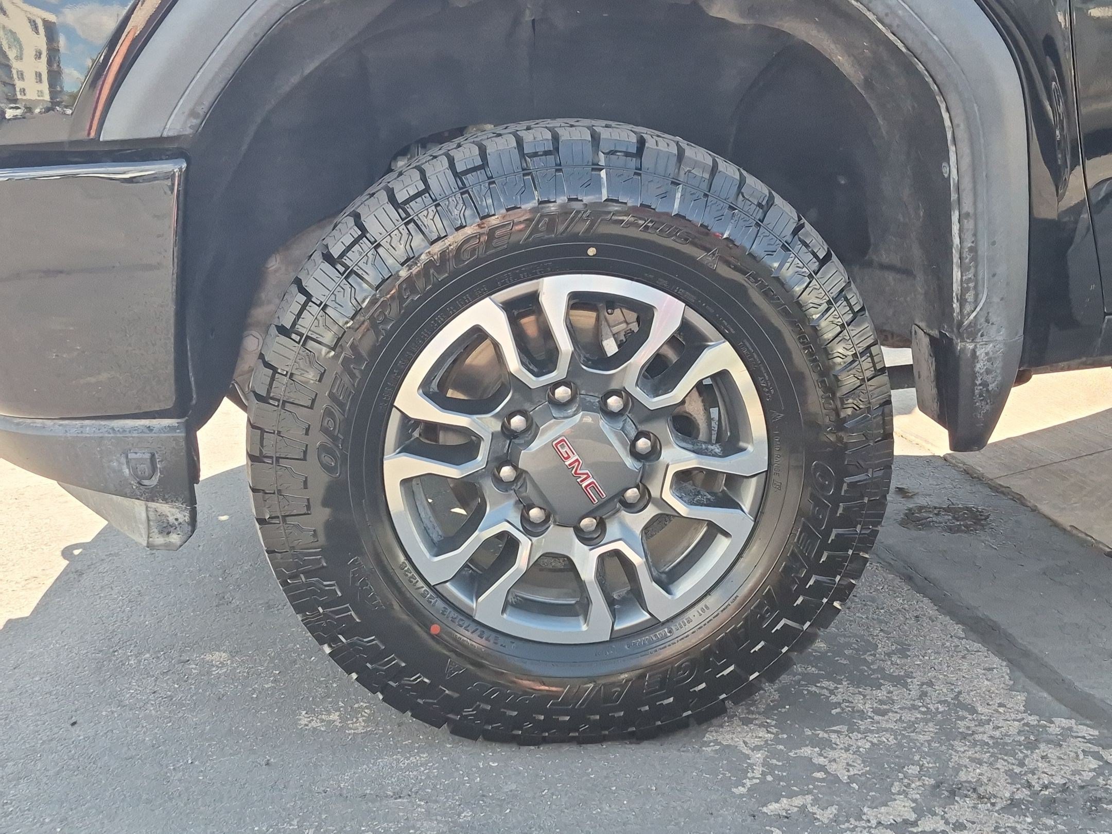 Used 2022 GMC Sierra 2500 AT4 AWD/4WD image 12